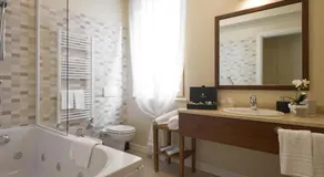 Hotel Leon d'Oro - Image 2