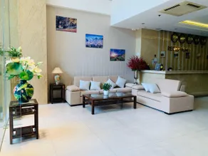 Nhat Linh Hotel & Suites Da Nang - Image 4