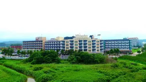 Yangyang Beach Condo - Image 5