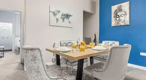 2 Bedroom House, ideal for contractors or larger groups - Image 4