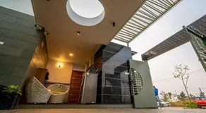 S R Private Residence - Image 5