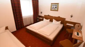 Hotel Klausen - Image 2
