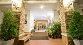 Fortune Surin Hotel - Image 4