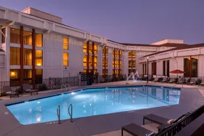 DoubleTree by Hilton Sacramento - Image 3