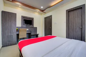 OYO Flagship 1805 Blue Orchid Corporate Inn - Image 2