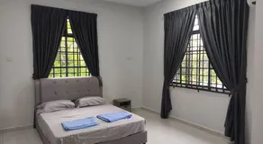 NEW 55 Homestay Corner Lot Spacious House in Bukit Bakri Muar - Image 2