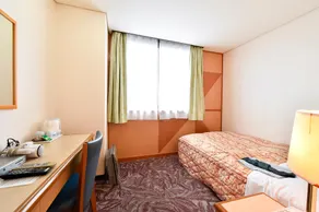 New Royal Hotel - Image 2