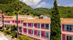 The Pink Palace Hostel - Image 5