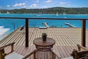 Waterfront Scotland Island Holiday Home - Family & Pet Friendly - 3 Bedrooms - Wifi - Netflix - Private Jetty - Image 3