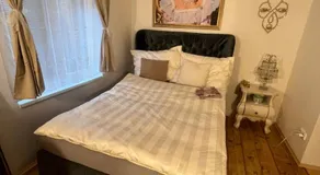 Luxe-Boutique Apartments - Image 2