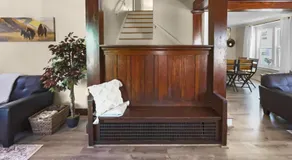 Grand Lodge home - Image 4