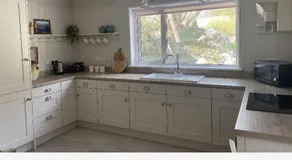 Stunning riverside cottage in central location - Image 4
