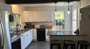 New Leeds listing Near Graces diner and Hudson! - Image 3