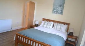 Royal Oak Apartment - Image 2