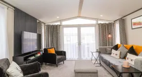 Hazelnut Lodge - Image 2