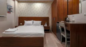 Hostel 390 - Image 2