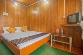 OYO Hotel Yes - Image 1