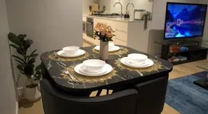 Luxury 2B2B CBD apartment with gym, pool, Jacuzzi, sauna & Supermarket On-site - Image 5