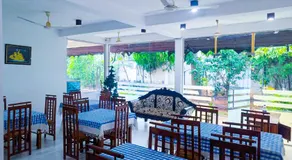 Hotel sunflower - Image 4