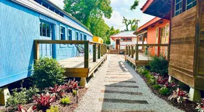 Train Wreck Inn - Boutique Train Car Stays - Self Check In - Image 3