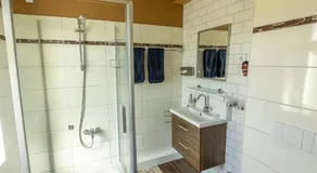 Mountain Lake View - Image 4