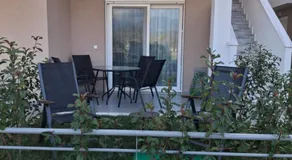 Paralia Ofriniou Iro Residence apartment with Starlink, Courtyard, Naturally Shaded Terrace and 100 m from Beach and Top Taverns - Image 3