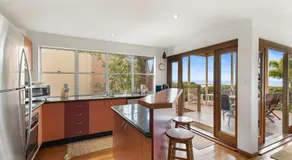 Beachside Escape, Sunshine Beach - Image 4