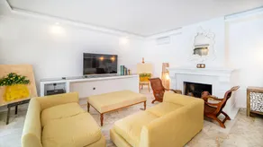 Almina Garden Boutique - Image 2