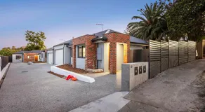 Corporate House for Professionals-Private Room-Shared Common Areas-Walk to Curtin University - Image 4