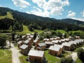 Appealing chalet near ski slope - Image 3