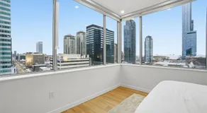 Luxury 1Beds and 2Beds in Downtown Edmonton close to Rogers - Image 4