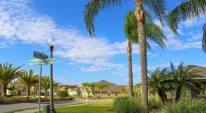 Ideal for Families & Couples - Lake View - South Facing Pool & Spa - Game Room - Providence Golf Community - Access to Resort Amenities - Image 4