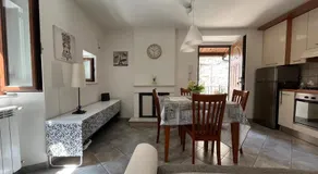 Dai Dico La pace nel borgo - Image 3