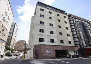 Brown-Dot Hotel Geomdan - Image 3