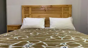 Naveed Tourist Inn - Image 4