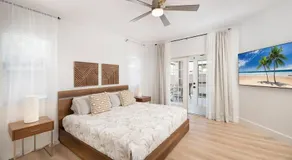 Naples Villa with Salt water Pool - Image 2