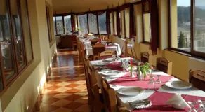 Cabana de la Trei Brazi - Image 2