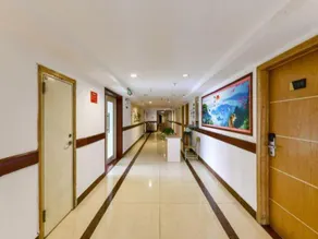 Yingzhou Business Hotel - Image 2