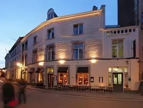 Le Virage bistro en hotel - Image 2