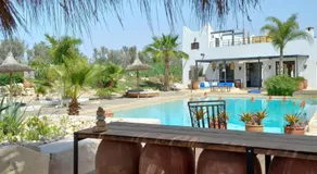 Les jardins de Silona, piscine chauffée - Image 2