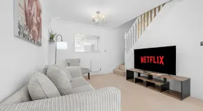 NEW! Stylish 2BR Retreat Presented by Clarendon Stays, Private Parking, North Leamington - Image 2