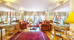 Minerva Premier Hotel - Image 2
