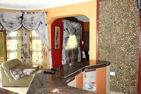 Impala Suites Hotel - Image 4