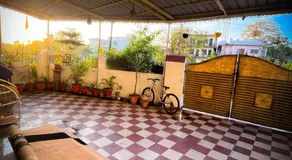 Romantic Getaway • 2 King Beds • Fully Furnished - Image 5