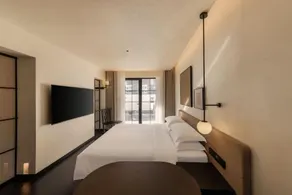 SFEEL Designer Hotel (Datong Ancient City Huayan Temple Branch) - Image 2