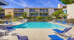 Charmant appartement en copropriété entièrement équipé avec jacuzzi et piscine chauffée | Vue mer - Image 5