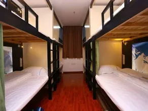Youth Apartment (Shenzhen Luohu Railway Station) - Image 2