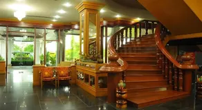 Pathum Thani Place Hotel - Image 2