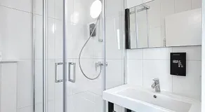 Keyless Hotel - Van Gaver - Image 4