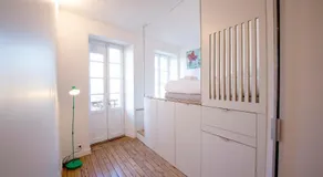 Place Saint Michel Apartment - Image 4